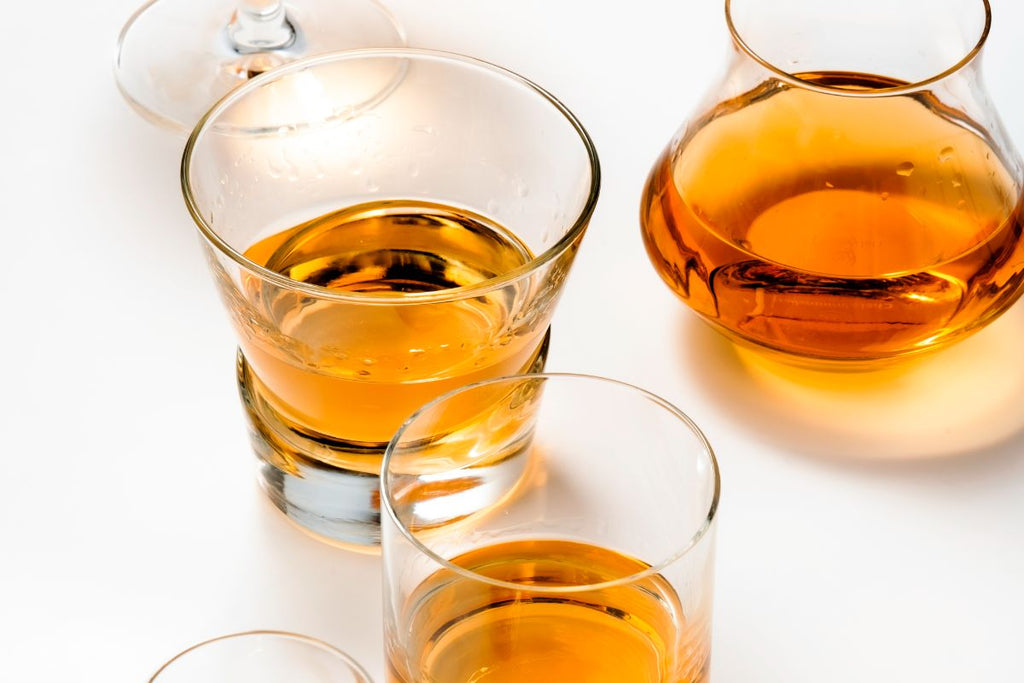 Single Malt vs. Blended Scotch: Choosing the Right Whisky for You